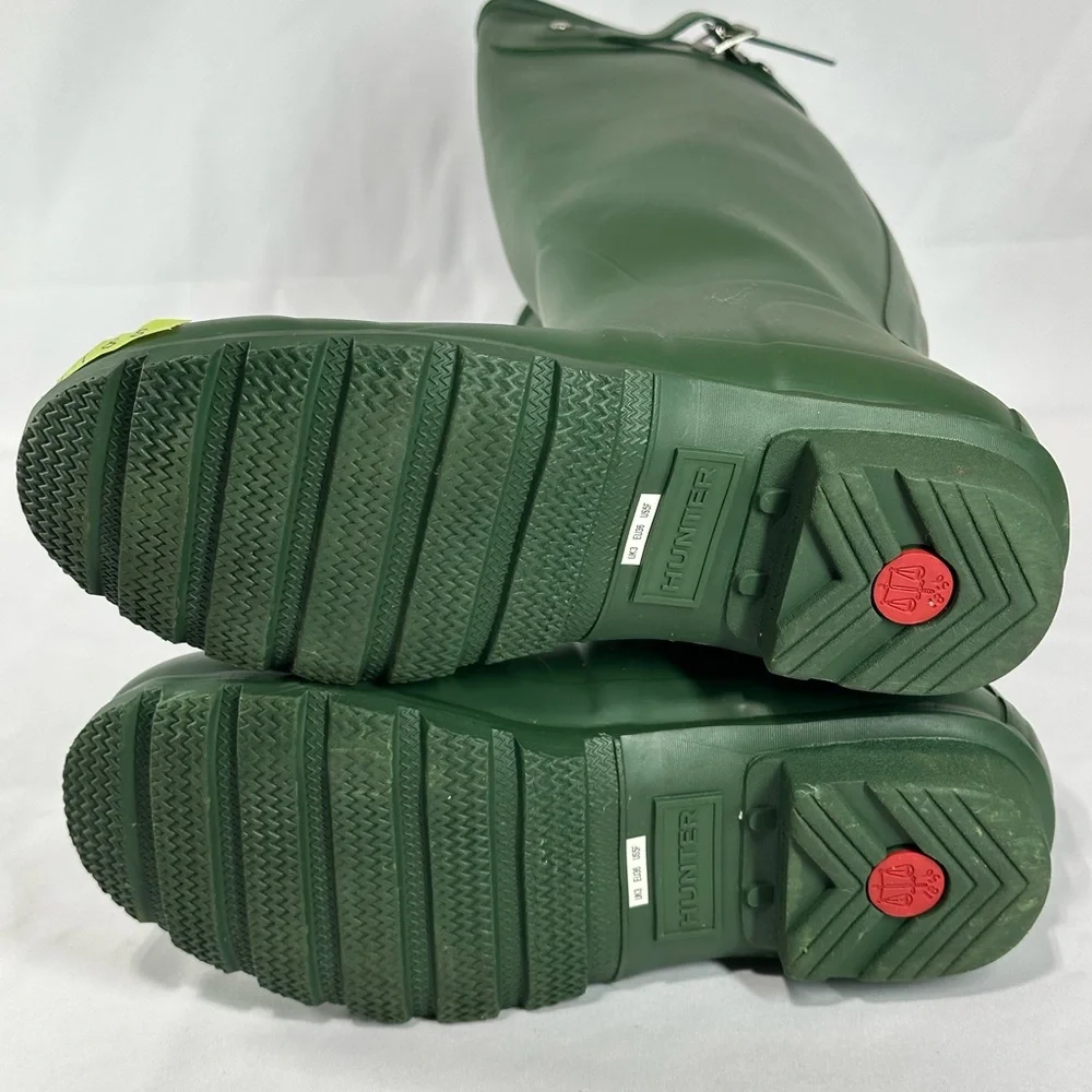 #188 Hunter Women's Original Tall Rain Boots - Green US 5 EUR 36